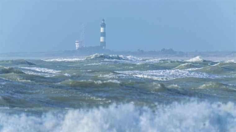 Puy-de-Dôme and Haute-Loire placed on orange vigilance in the strong wind, five departments now on alert