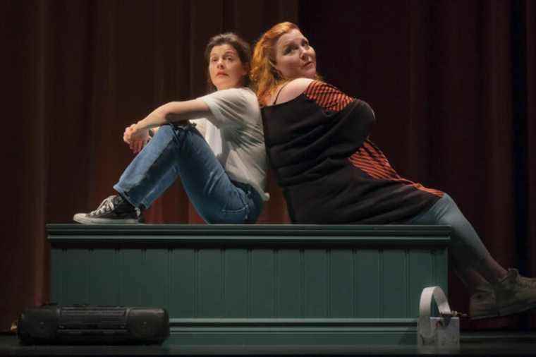 Review |  All things: girlfriends first ★★★★