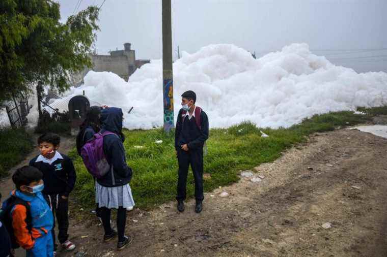 River pollution |  A toxic foam more and more present in Colombia