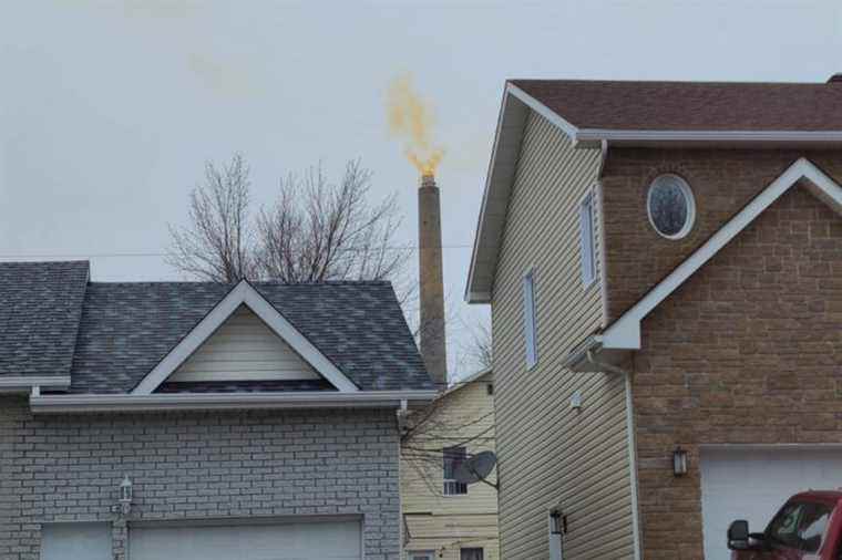 Rouyn-Noranda |  A plume of smoke from the Horne Foundry raises concern