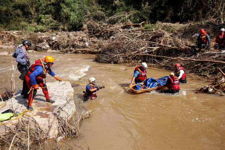 South Africa |  Flood death toll reaches 448