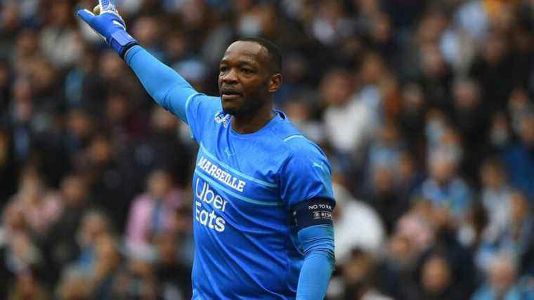 Steve Mandanda, the innkeeper is resisting