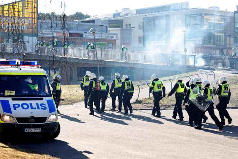 Sweden |  Three wounded by bullet during violent clashes