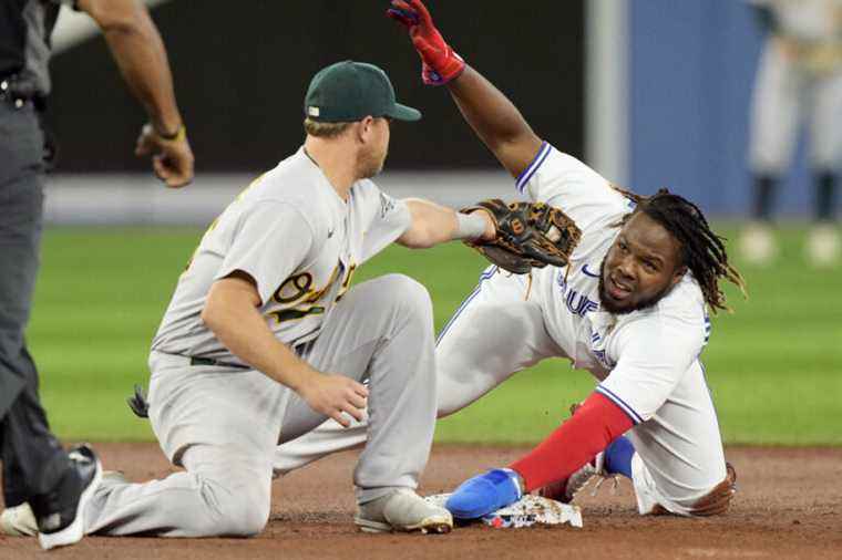 The Athletics beat the Blue Jays 7-5