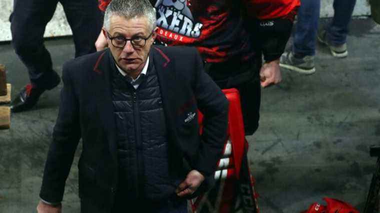 The Bordeaux Boxers coach is back for next season in ice hockey