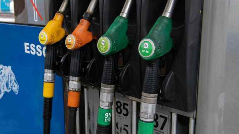 The price of diesel fell by 22 cents last week, 18 cents for unleaded