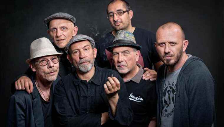 The singer Gari Greu and the Massilia Sound System in concert in Bollène on April 29.