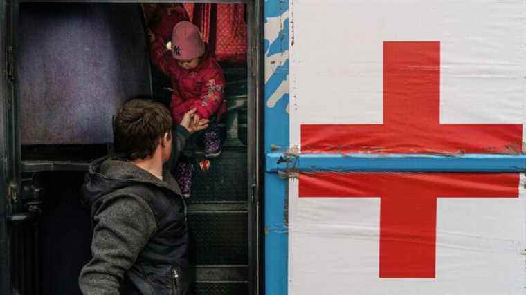 “This is the fifth attempt to evacuate Mariupol”, indicates the ICRC, whose team is “toiling” to try to access the city