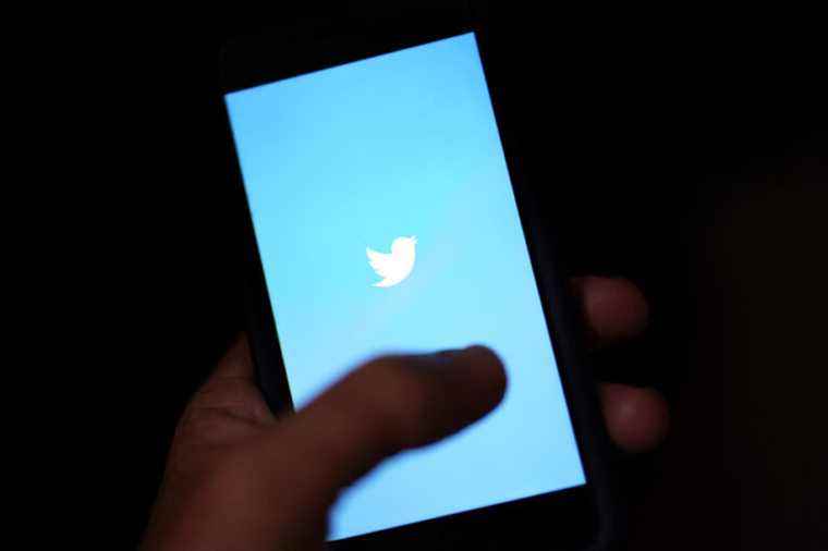 Twitter |  Progressive accounts lose followers, conservatives gain