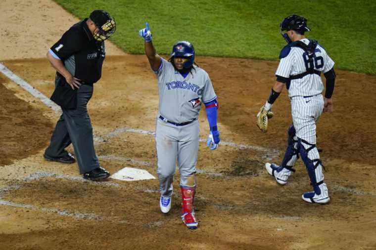 Vladimir Guerrero Jr. hits three homers in Blue Jays win