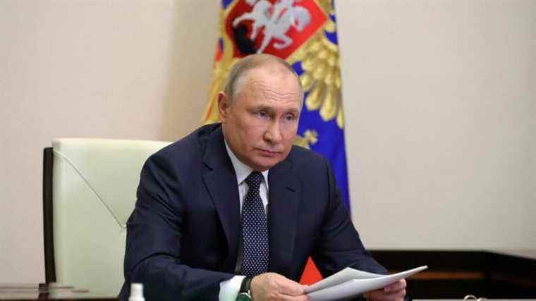 Vladimir Putin “succeeds because the value of the ruble goes up”, says an economist