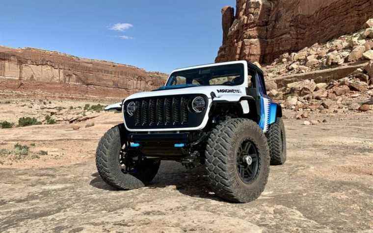 We drove the Jeep Magneto 2.0, a 100% electric Wrangler prototype with manual transmission