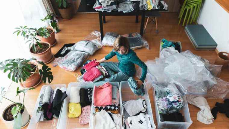 We sort through our cupboards with Esther Longo, storage box storage coach