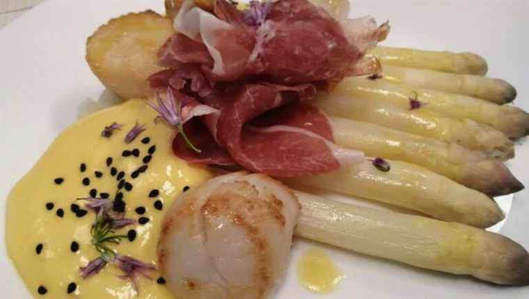 White asparagus and scallops with David Jourdan, chef at the Bistroquet de la Dame in Brassempouy