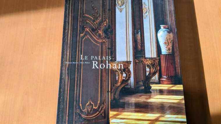 Win the book Le palais Rohan by Etienne Martin and Marc Walter