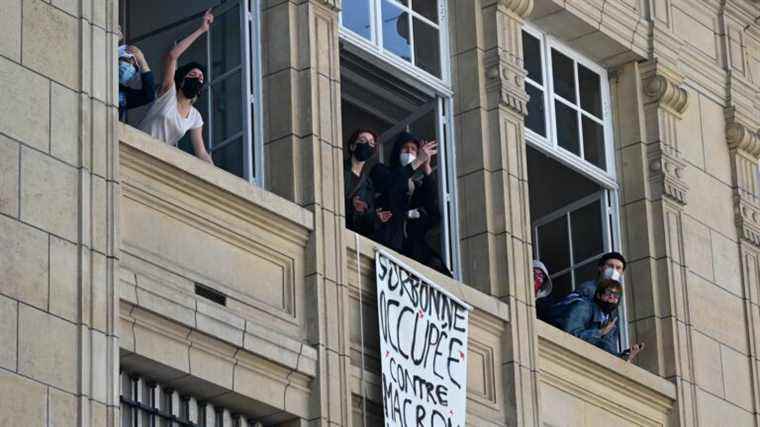 “You have to be careful who you sell your freedom to”, reacts the president of the University of Strasbourg about the mobilization of students