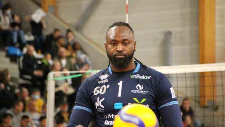 a Grand Nancy Volley-Ball at the foot of the wall goes to Saint-Quentin