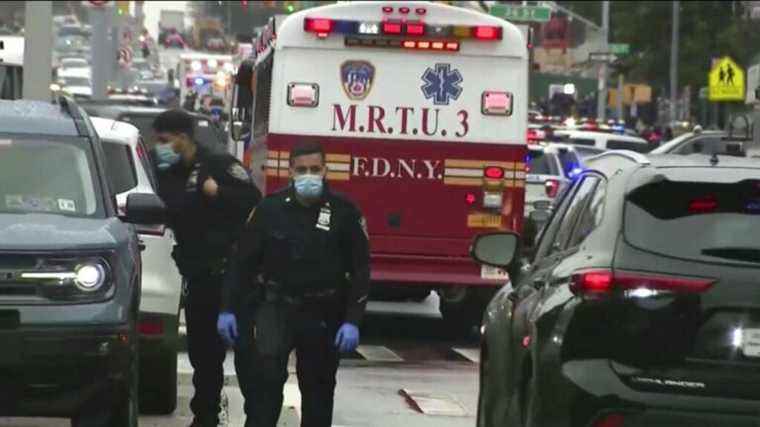 at least 16 injured in Brooklyn subway station after shooting, suspect actively wanted