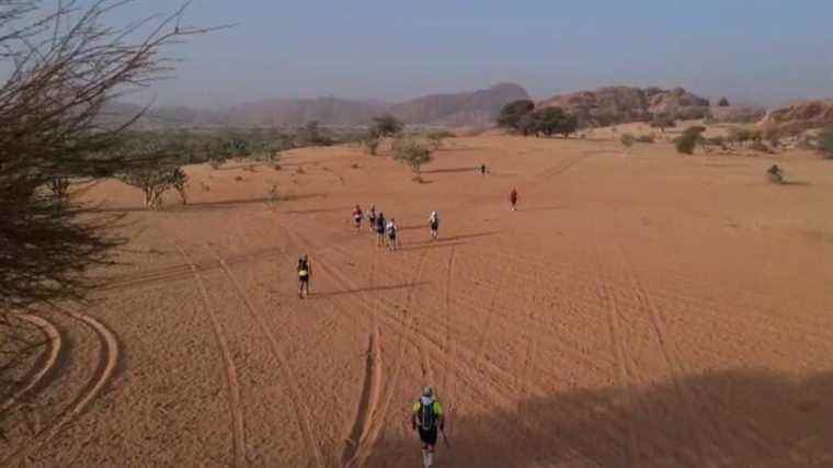 between hell and paradise, an extreme race in the middle of the Sahara desert