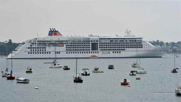 cruise liners make a comeback after two years of Covid