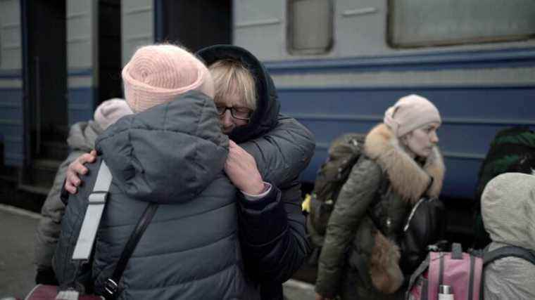 in Lviv, on the last train arriving from Kramatorsk, the refugees fear “the worst battle of the century”