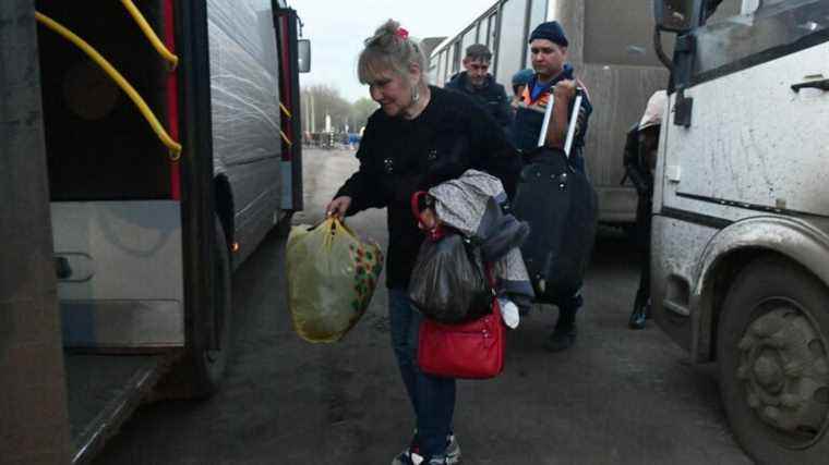 in Russia, solidarity is organized to help Ukrainian refugees