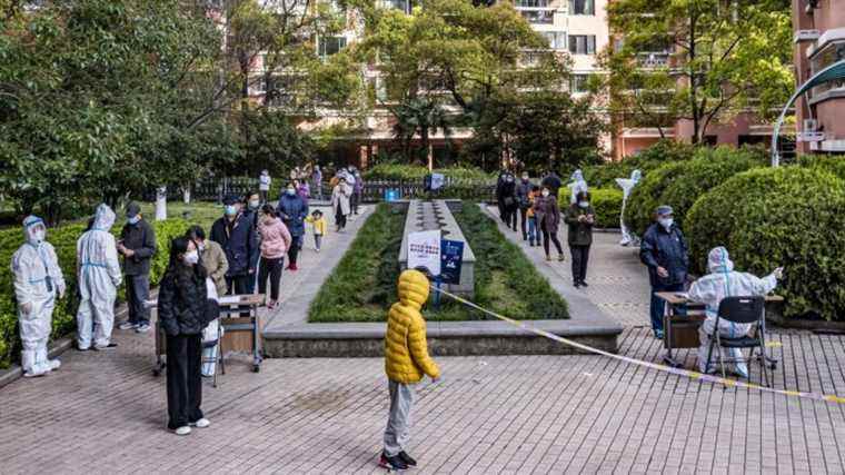 in Shanghai, the inhabitants face a new strict confinement