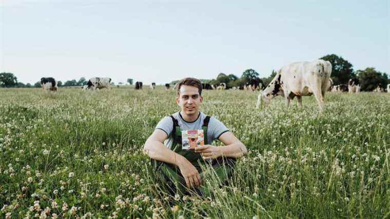 in the South of Mayenne, Ferme Colas displays its carbon footprint on its yoghurts