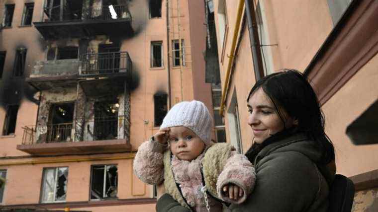 in the heart of the city of Mariupol, the feeling of abandonment of the inhabitants