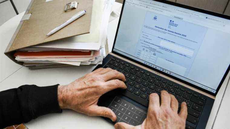 online access to the tax return suspended due to pre-filling errors