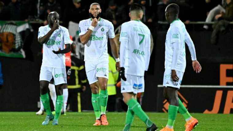 sinking for Saint-Etienne, corrected in Lorient and more than ever in danger