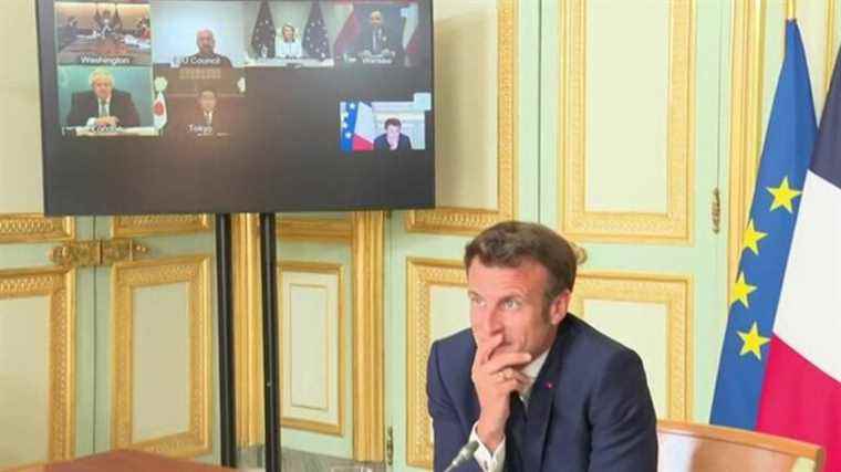 studious atmosphere before the big debate for Emmanuel Macron and Marine Le Pen