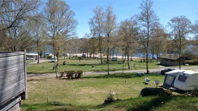 the 2 islands campsite is full for this sunny Easter weekend