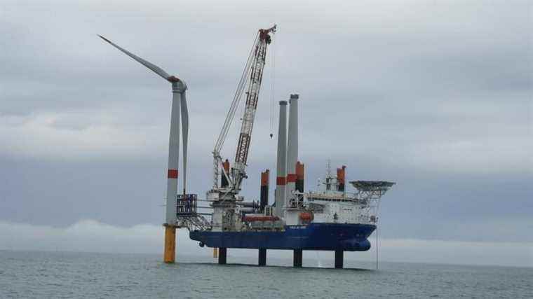 the first wind turbine of the first offshore park in France