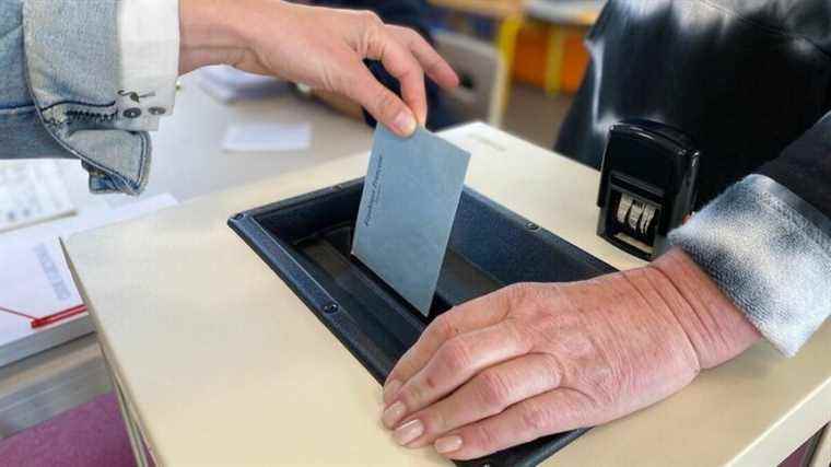 the results canceled in four polling stations in Nord-Pas-de-Calais