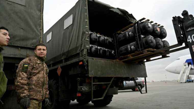 update on arms deliveries and military aid recently promised to Kyiv