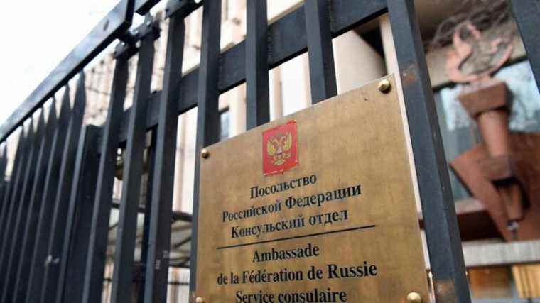 what you need to know about the expulsion of Russian diplomats by several European countries, including France