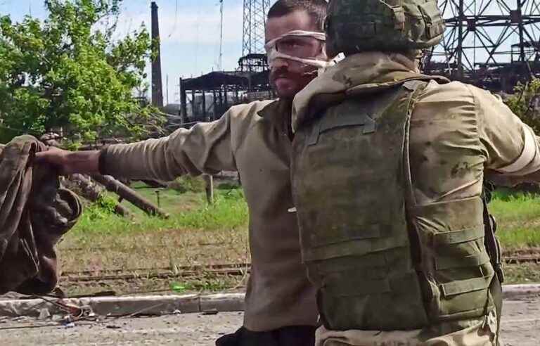 1730 Ukrainian soldiers from Azovstal have surrendered since Monday