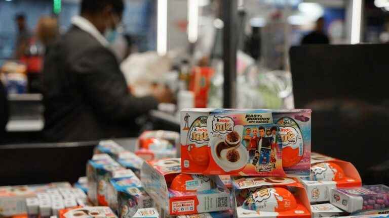 3,000 tons of Kinder products have been withdrawn from the market, the boss of Ferrero France evokes “tens of millions of euros” of losses