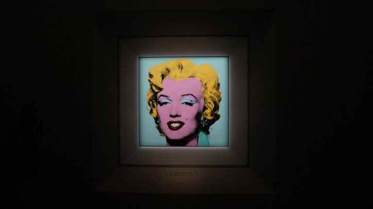 A portrait of Marilyn Monroe painted by Andy Warhol sold for 195 million dollars at auction, a record