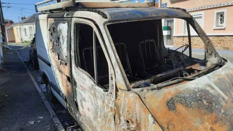 A series of burned cars in La Roche-sur-Yon