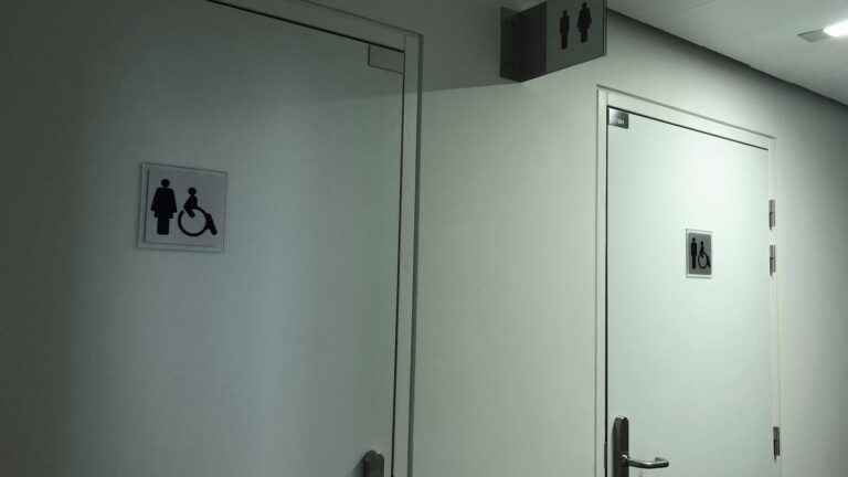 Access to toilets at work is a problem for a majority of employees, according to a study