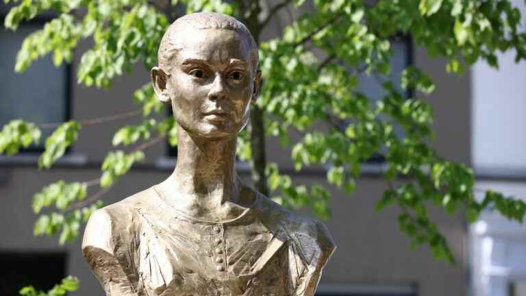 After the star in Hollywood, an Audrey Hepburn garden and a bust of her in Brussels