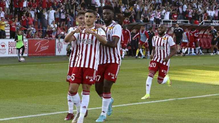 Ajaccio supports Toulouse in Ligue 1, Auxerre, Paris FC and Sochaux will play in the play-offs