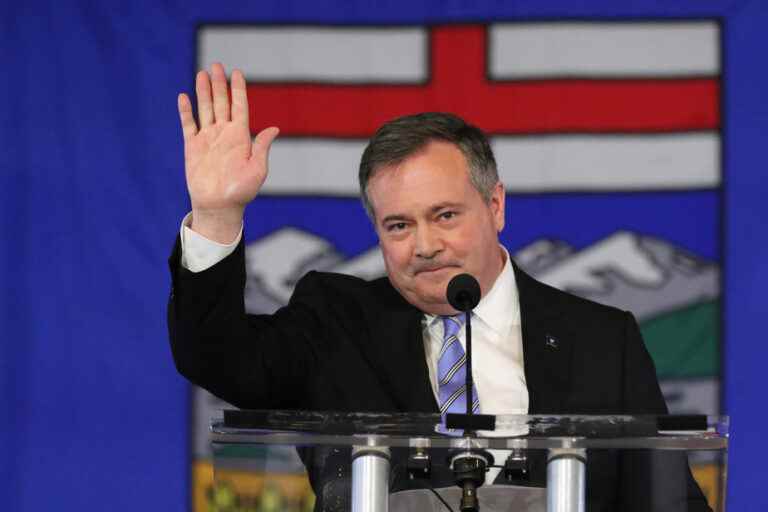 Alberta |  Kenney confirms staying on for now