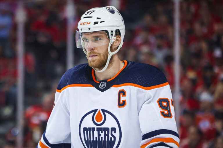 Analysis of the Oilers–Avalanche series |  Similar teams