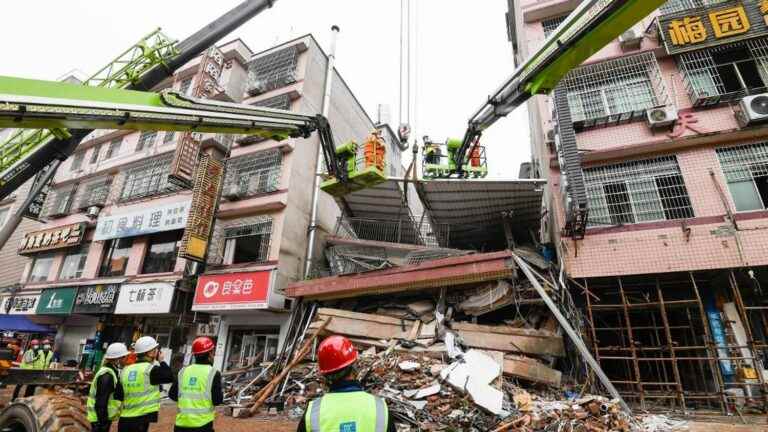 Building collapse kills 53 in central Changsha