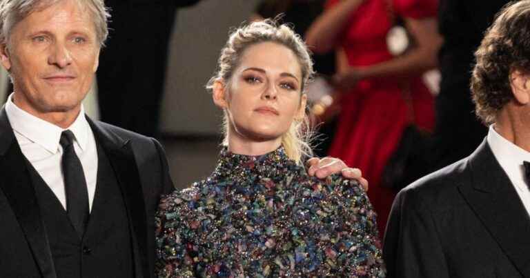 Cannes 2022: Kristen Stewart and Léa Seydoux sublime in front of sexy Sharon Stone in a split dress!