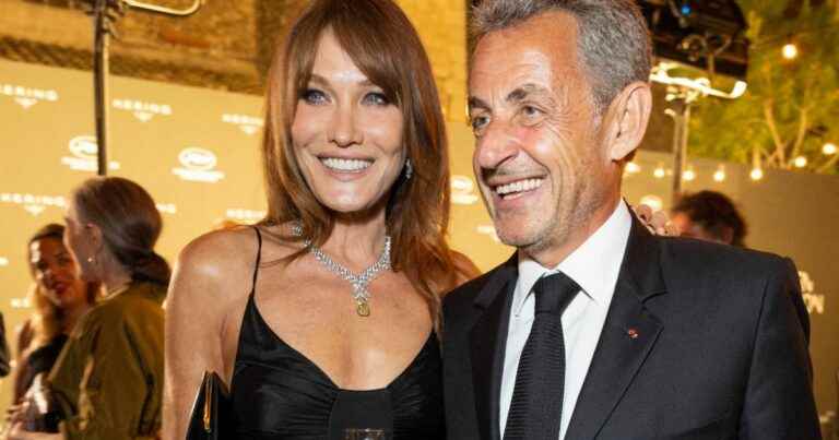 Carla Bruni in a nightie, on the arm of Nicolas Sarkozy: remarkable appearance of the couple in Cannes