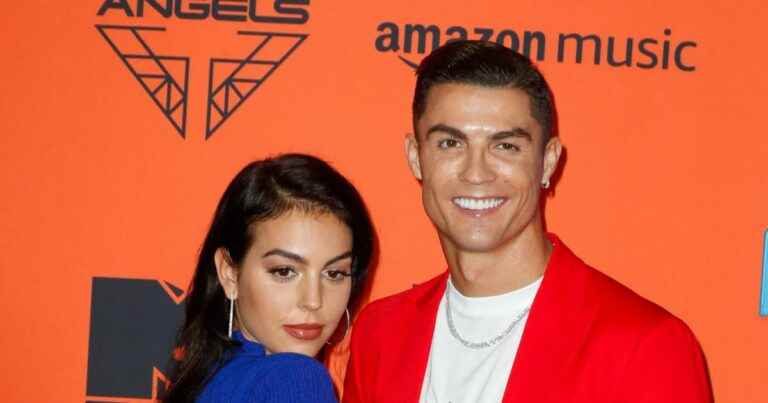 Cristiano Ronaldo displays his prominent abs under the sun, Georgina Rodriguez much more erased …